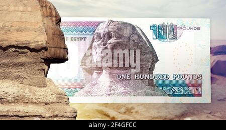 Große Sphinx auf dem Gizeh Plateau und auf der 100-Pfund-Banknote der ägyptischen Bank. Stockfoto