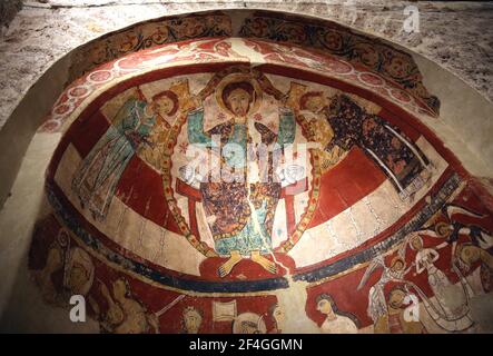 Martyrium des Thomas Becket (1170) oben auf dem Fresko, Detail. 12th - 13th Jahrhunderte. Kirche der Heiligen Maria von Terrassa. Katalonien, Spanien. Stockfoto