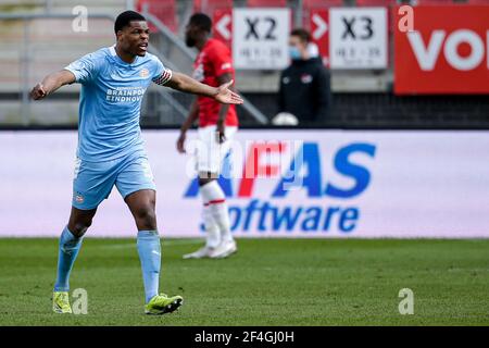 ALKMAAR, NIEDERLANDE - 21. MÄRZ: Denzel Dumfries vom PSV protestierte während des niederländischen Eredivsie-Spiels zwischen AZ und PSV am AFAS Stadion am 21. März 20 Stockfoto