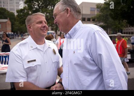 Missouri Gov. Jay Nixon Kampagnen @ 2015 Labor Day Parade in St. Louis. Stockfoto