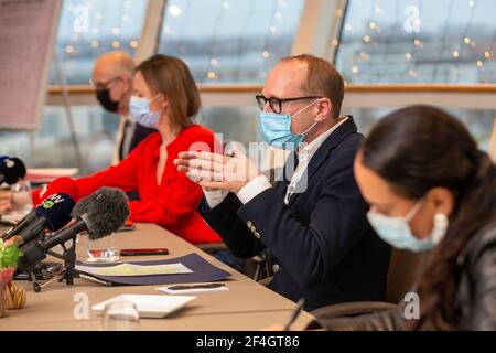 Geert Molenberghs, Föderation Wallonien - Brüsseler Ministerin Caroline Desir, flämischer Minister für Bildung, Tierschutz und Sport Ben Weyts und G Stockfoto