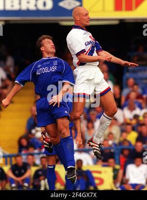 DIDIER DESCHAMPS FUSSBALLSPIELER FÜR CHELSEA JULI 1999DURING DER DENNIS KLUGES TESTIMONIAL MATCH GEGEN BOLOGNA Stockfoto