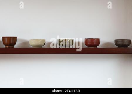 Japanische Tasse auf Holz Hintergrund Stockfoto