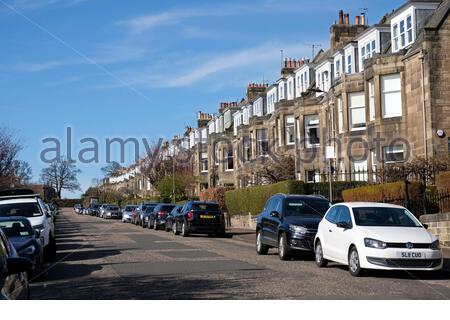 Murrayfield Gardens, traditionelle gehobene Terrassenhäuser, Edinburgh, Schottland Stockfoto