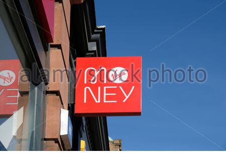 Virgin Money Zeichen, George Street, Edinburgh Schottland Stockfoto