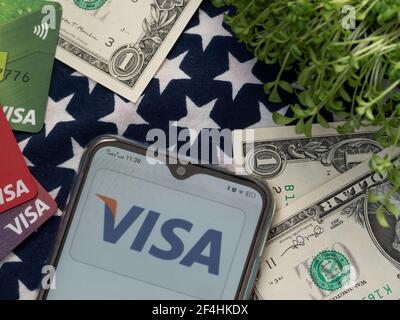 Ukraine. März 2021, 20th. In dieser Abbildung ist ein Visa-Logo auf dem Smartphone zu sehen. Kredit: Valera Golovniov/SOPA Images/ZUMA Wire/Alamy Live Nachrichten Stockfoto