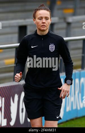 Barnett, Großbritannien. März 2021, 21st. EDGWARE, ENGLAND - MÄRZ 21: Schiedsrichterin Rebecca Welch während der FA Women's Spur League zwischen Tottenham Hotspur und Bristol City im Hive Stadium, Edgware, UK am 21st. März 2021 Credit: Action Foto Sport/Alamy Live News Stockfoto