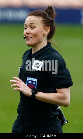 Barnett, Großbritannien. März 2021, 21st. EDGWARE, ENGLAND - MÄRZ 21: Schiedsrichterin Rebecca Welch während der FA Women's Spur League zwischen Tottenham Hotspur und Bristol City im Hive Stadium, Edgware, UK am 21st. März 2021 Credit: Action Foto Sport/Alamy Live News Stockfoto