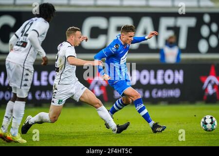 GENT, BELGIEN - MÄRZ 21: Alexander Corryn von Cercle Brugge, Alessio Castro-Montes von KAA Gent und Leonardo da Silva Lopes von Cercle Brugge während der Stockfoto