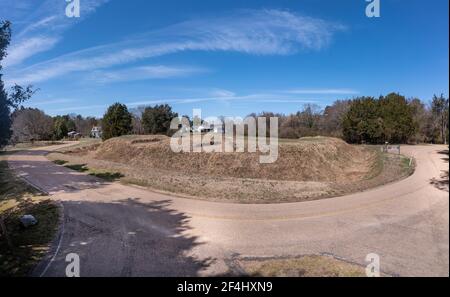 Nahaufnahme von Fort Hoke Erdarbeiten mit Kanonengewehr Schlupflöcher In Richmond Virginia Verteidigungslinie schützte die konföderierte Stadt vor Die Einheit Kraft Stockfoto