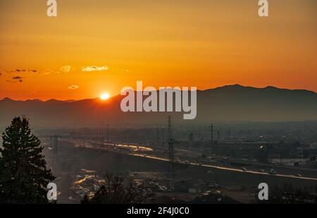 Wunderschöner Sonnenuntergang vom Inspiration Point Park in Denver, Colorado Stockfoto
