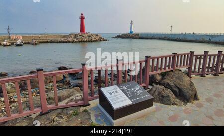 Sonnenuntergang im Hafen von Cheongsapo in Haeundae, Busan, Südkorea, Asien. Stockfoto