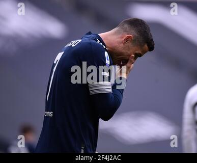 Turin, Italien. März 2021, 21st. Cristiano Ronaldo des FC Juventus reagiert während eines Fußballspiels zwischen FC Juventus und Benevento in Turin, Italien, am 21. März 2021. Quelle: Federico Tardito/Xinhua/Alamy Live News Stockfoto