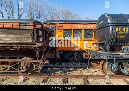 Antike Triebwagen sind im Hoosier Valley Railroad Museum in North Judson, Indiana, USA ausgestellt Stockfoto