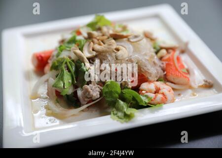 Glass Noodle Spicy Salad, Thai-Essen Stockfoto