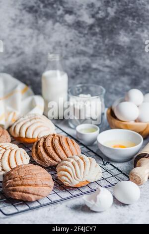 conchas Mexican Brot Draufsicht Backzutaten in Mexiko Stockfoto