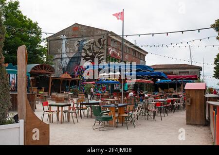 La Belle du Gabut Open Air Sommerbar in der Nähe des alten Hafens (Vieux Port), La Rochelle, Charente-Maritime (17), Nouvelle-Aquitaine Region, Frankreich Stockfoto