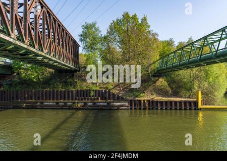 Blick auf den Rhein-Herne-Kanal in Bottrop, Nordrhein-Westfalen, Deutschland Stockfoto