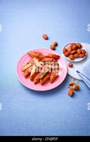 Italienische Cantucci Kekse mit Mandeln Stockfoto