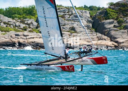 Big Boat Sailing Race M32 Katamaran Wettbewerb in Marstrand Schweden Stockfoto
