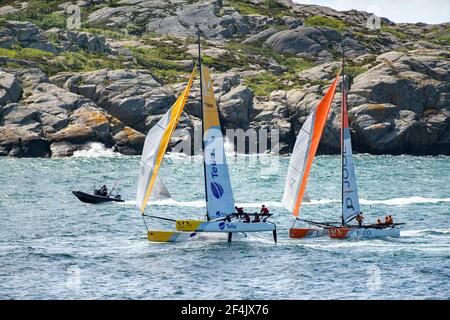 Big Boat Sailing Race M32 Katamaran Wettbewerb in Marstrand Schweden Stockfoto