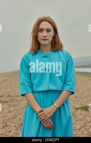 SAOIRSE RONAN in ON CHESIL BEACH (2017), Regie DOMINIC COOKE. Copyright: Nur für redaktionelle Verwendung. Keine Verkaufsförderung oder Buchumschläge. Dies ist ein öffentlich verteiltes Handout. Nur Zugriffsrechte, keine Lizenz des Urheberrechts. Nur zu vervielfältigen in Verbindung mit der Promotion dieses Films. Bild: BBC Films/Number 9 Films / Album Stockfoto