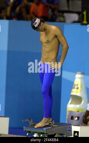 USA Olympia-Goldmedaillengewinner Michael Phelps, auf dem Startspringbrett der Schwimmweltmeisterschaft, in Barcelona 2003. Stockfoto