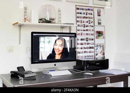 Home Office & Studio eines in den Niederlanden ansässigen Fotografen/Fotojournalisten. Studio Tuinstraat, Tilburg, Niederlande. Stockfoto
