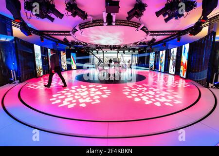 Brüssel, Belgien. Farbenfrohe TV Tonstudio am europäischen Parlamente Gebäude. Stockfoto