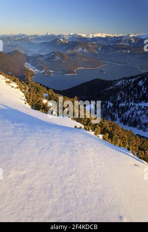 Geographie / Reisen, Deutschland, Bayern, Herzogstand (Peak), Blick vom Herzogstand (Peak), Karwendel, Additional-Rights-Clearance-Info-not-available Stockfoto