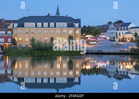 Geographie / Reisen, Dänemark, Insel Seeland, Hillerod, Blick in die Altstadt von Hillerod in der Even, Additional-Rights-Clearance-Info-Not-available Stockfoto