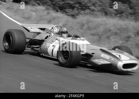 Jean-Pierre BELTOISE fährt MATRA-Ford F1 Auto in voller Geschwindigkeit während des Grand Prix de France 1969, in Charade Circuit in der Nähe von Clermont-Ferrand. Stockfoto