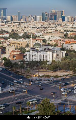 Die Vereinigten Arabischen Emirate, Abu Dhabi, Blick auf die Skyline der Stadt Stockfoto