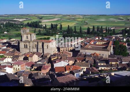 SPANIEN - Ribera del Duero (Kreis) - Kastilien und Leon - BURGOS. Peñaranda de Duero; vista del Pueblo desde el castillo (Comarca Ribera del Duero) Stockfoto