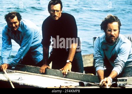 ROBERT SHAW, ROY SCHEIDER und RICHARD DREYFUSS in JAWS (1975), Regie Steven SPIELBERG. Quelle: Zanuck/Brown Productions/Universal Pictures / Album Stockfoto