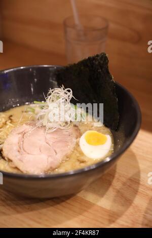 Japanisches Noodle Ramen Lokale japanische Küche im Restaurant Stockfoto
