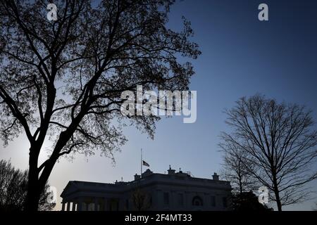 Washington, USA. März 2021, 22nd. Das Weiße Haus wird am Montag, 22. März 2021 in Washington, DC gesehen. (Foto von Oliver Contreras/SIPA USA) Quelle: SIPA USA/Alamy Live News Stockfoto