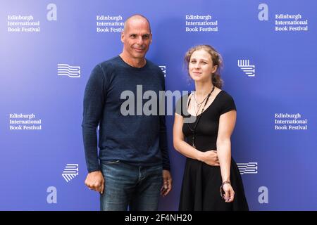 Edimburgh, Schottland. 18. August 2018. Griechischer Ökonom, Akademiker und Politiker, der als griechischer Finanzminister Yanis Varoufakis und Russ fungierte Stockfoto