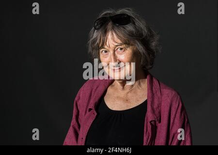 Edimburgh, Schottland. 18. August 2018. Victoria Glendinning, die britische Biografin, Kritikerin, Rundfunkautorin und Schriftstellerin, nimmt während des Edinbur an einer Fotozelle Teil Stockfoto