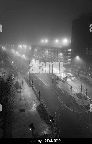 Neblige Croydon-Nacht Stockfoto