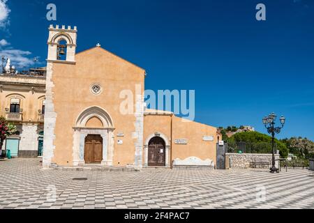 Kirche des heiligen Augustinus am 9th. April Platz, Taormina, Italien Stockfoto