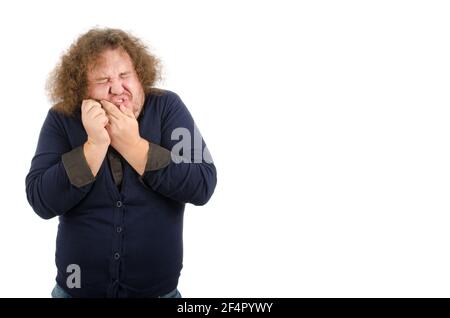 Erkältungen und Grippe. Der Mensch niest. Stockfoto