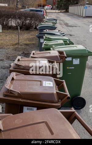 Mülleimer sind zum Entleeren. Stockfoto