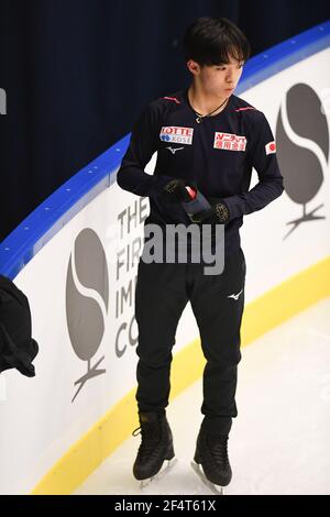 Stockholm, Schweden. März 2021, 23rd. Yuma KAGIYAMA Japan, während der Männer üben bei der ISU World Figure Skating Championships 2021 in Ericsson Globe, am 23. März 2021 in Stockholm, Schweden. Quelle: Raniero Corbelletti/AFLO/Alamy Live News Stockfoto