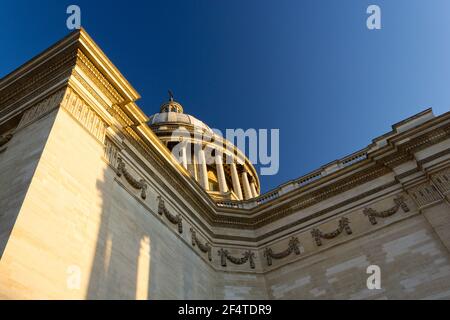 Das Panthéon ist ein Gebäude im Quartier Latin in Paris. Es wurde ursprünglich zwischen 1758 und 1790 als Kirche St. Genevieve gewidmet gebaut. Stockfoto