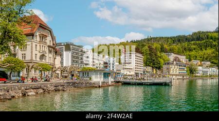 Seeufer von Brunnen, am Nordufer des Vierwaldstättersees, Schweiz Stockfoto