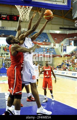 BASKETBALL - FIBA-WELTMEISTERSCHAFT 2010 - IZMIR (TUR) - GRUPPE D - TAG 3 - 31/08/2010 - FOTO : JEAN FRANCOIS MOLLIERE / DPPI - FRANKREICH V KANADA - ALAIN KOFFI (FRA) Stockfoto