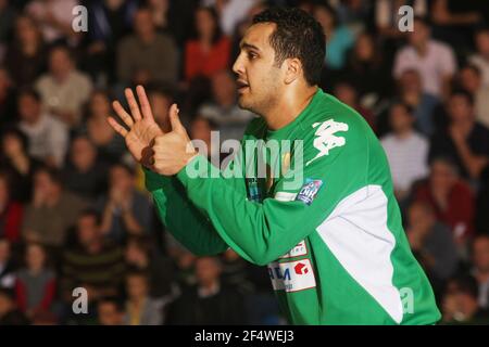 HANDBALL - FRANZÖSISCHE MEISTERSCHAFT D1 2009/2010 - NANTES (FRA) - 15/11/2009 - FOTO : JEAN MARC MOUCHET / DPPINANTES V TOULOUSE - MAROUENE MAGGAIEZ Stockfoto