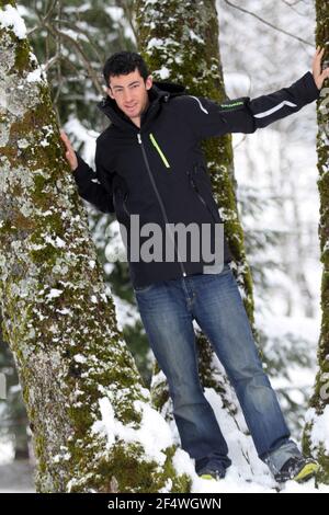 MISCS - FEATURE KILIAN JORNET (ESP) - 12/01/2011 - FOTO : JEAN-MARC MOUCHET / DPPI - DOPPELSIEGER DER ULTRA TOUR DU MONT BLANC 2008 UND 2009 (TRAILRUNNING) - SIEGER DER PIERRA MENTA 2008 UND 2010 - WELTMEISTER 2010 ALPINISMUS SKIFAHREN Stockfoto