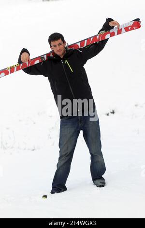 MISCS - FEATURE KILIAN JORNET (ESP) - 12/01/2011 - FOTO : JEAN-MARC MOUCHET / DPPI - DOPPELSIEGER DER ULTRA TOUR DU MONT BLANC 2008 UND 2009 (TRAILRUNNING) - SIEGER DER PIERRA MENTA 2008 UND 2010 - WELTMEISTER 2010 ALPINISMUS SKIFAHREN Stockfoto